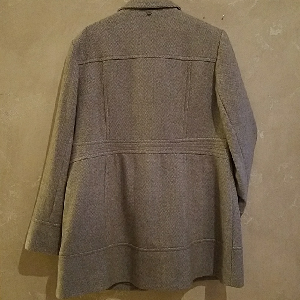 Coat - Picture 2 of 2